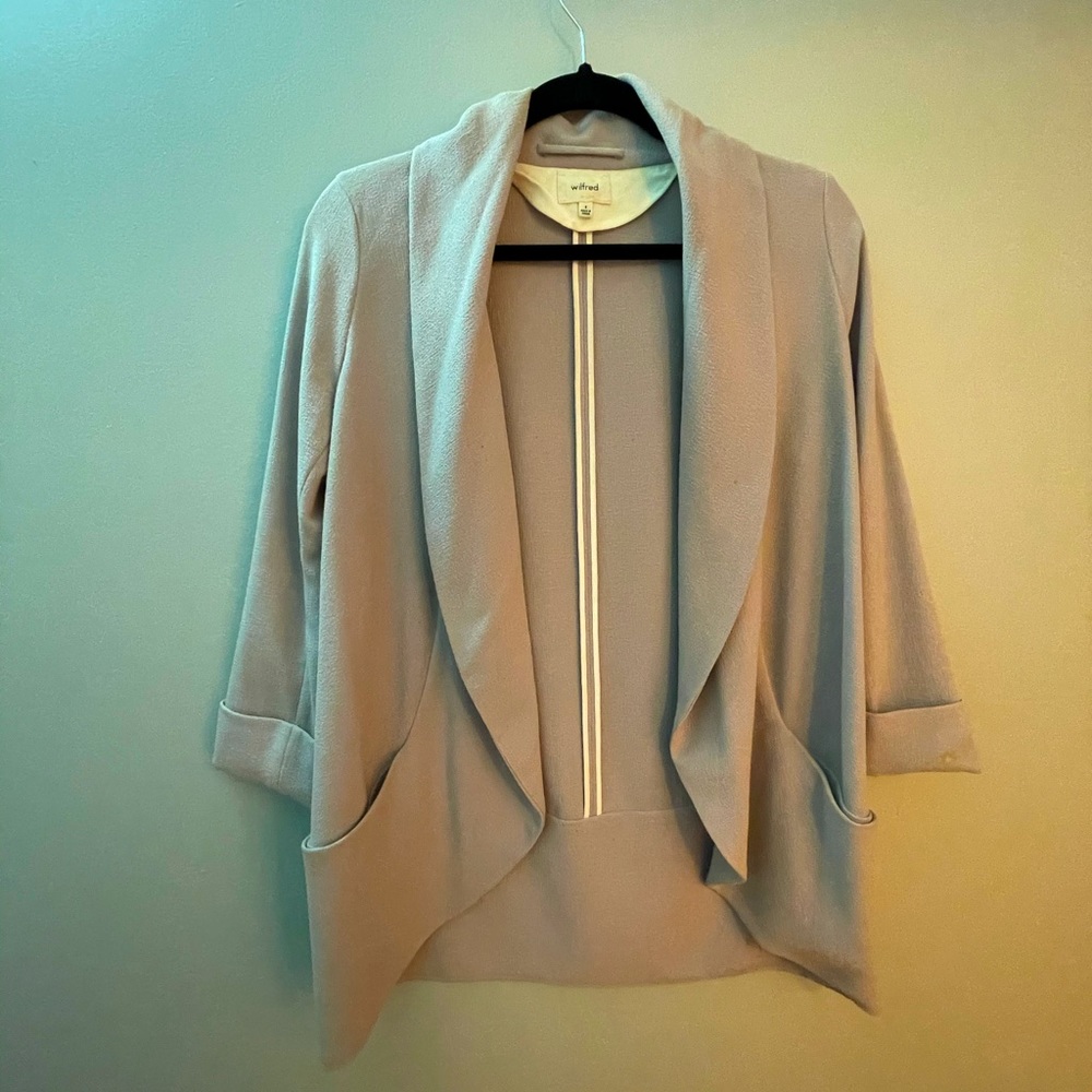 Aritzia Wilfred Blazer in a blush beige